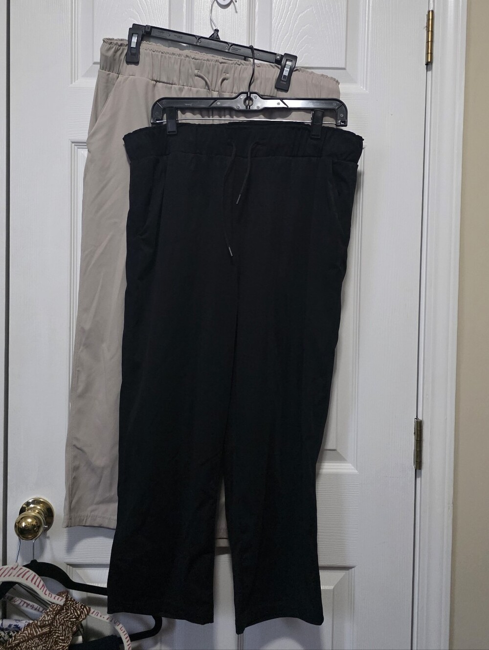 Women's Pull-On Jogger Pants — Black and Light Taupe